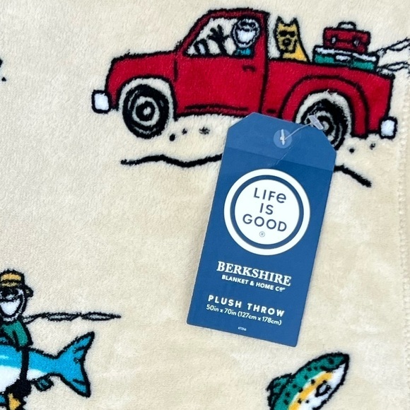 PETS - Life is Good - ‘Gone Fishing’ plush throw. 50” x 70” NWT Last one! - Picture 4 of 4